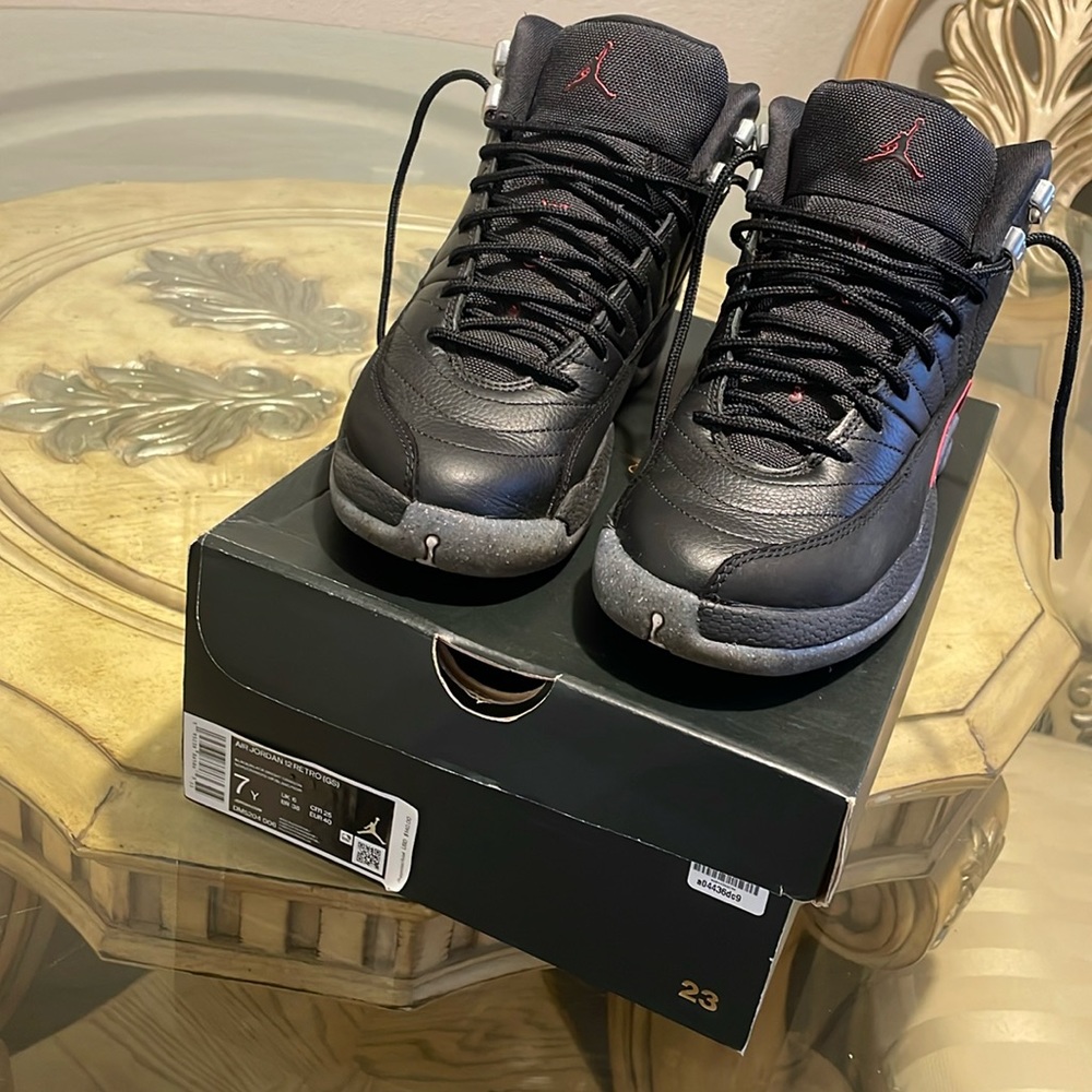 AIR JORDAN 12 UTILITY
'GRIND'